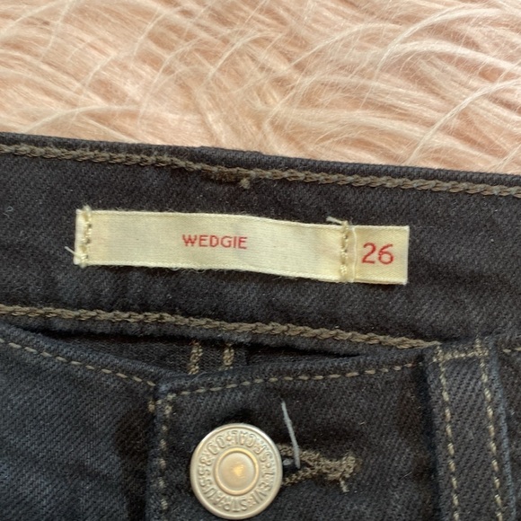 Levi’s Wedgie Icon Fit Black Distressed Jeans sz 26 - Picture 10 of 14